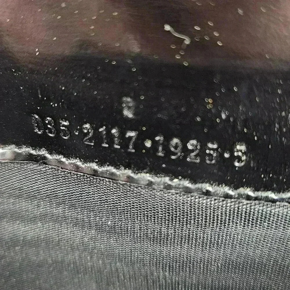 Interlocking G Vernis BiFold Long Wallet - Picture 3 of 15